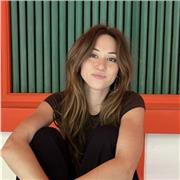 Estudiante de 4° de medicina, interesada en enseñar a alumnos escolares la asignatura de biología